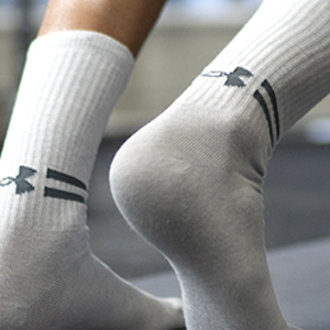 UNDER ARMOUR MENS CREW SOCKS,MENS CREW SOCKS,LIGHTWEIGHT CREW, LITE SOCKS, MENS CREW SOCKS, STRIPES