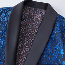 Elegant shark lapel