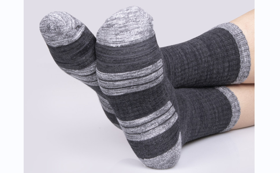 mens athletic crew socks