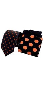 Spotlight Hosiery Men''s POLKA DOTS Necktie & Dress Socks Set