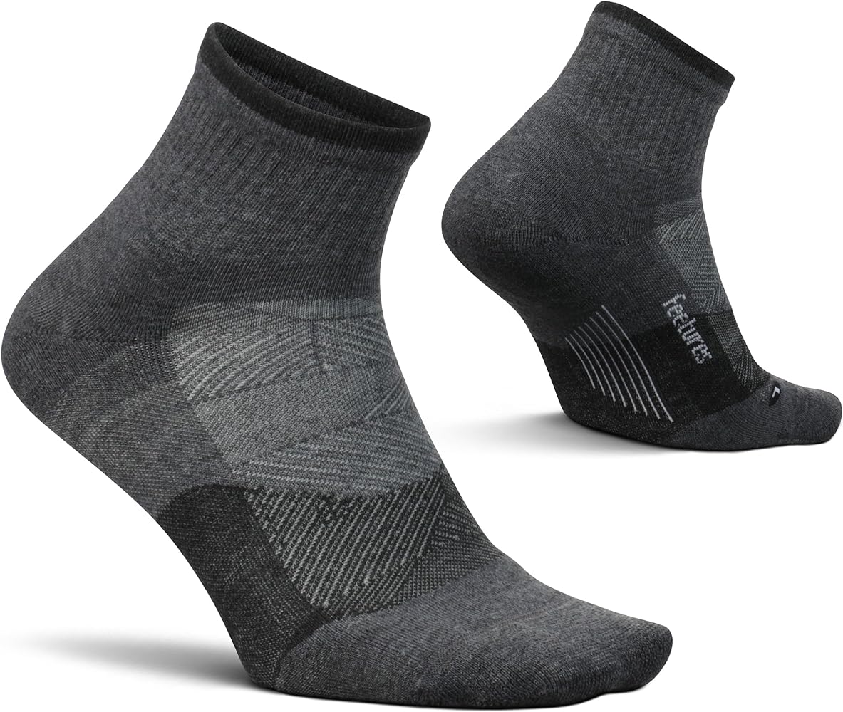 Feetures Trail Max Cushion Quarter - Running Socks for Men & Women - Moisture Wicking